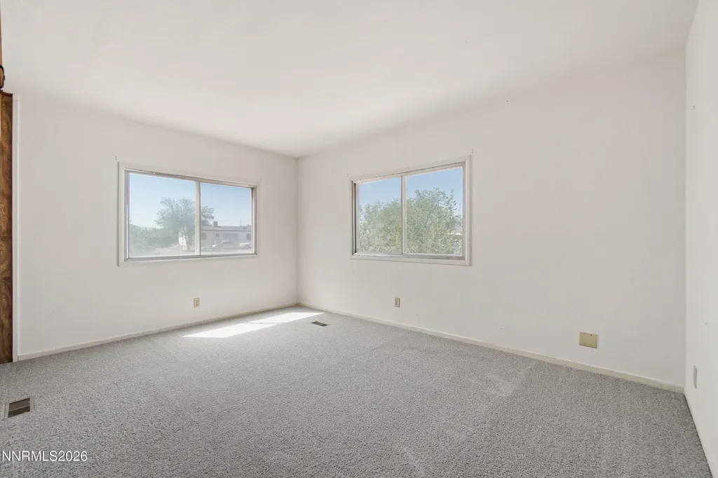 1790 Pueblo Silver Springs NV 89429