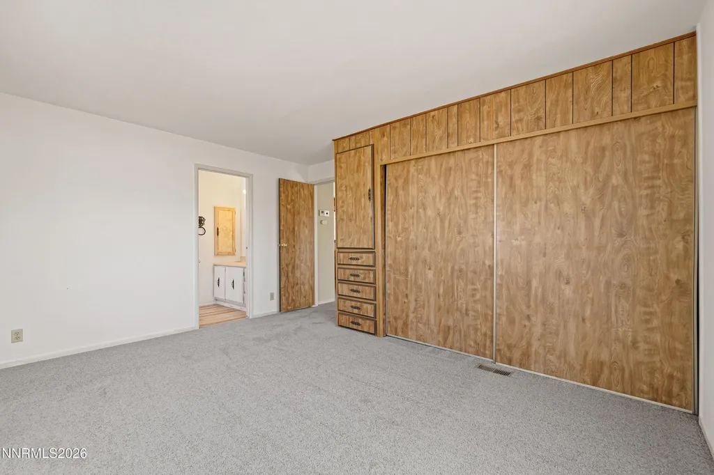 1790 Pueblo Silver Springs NV 89429