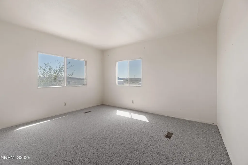 1790 Pueblo Silver Springs NV 89429