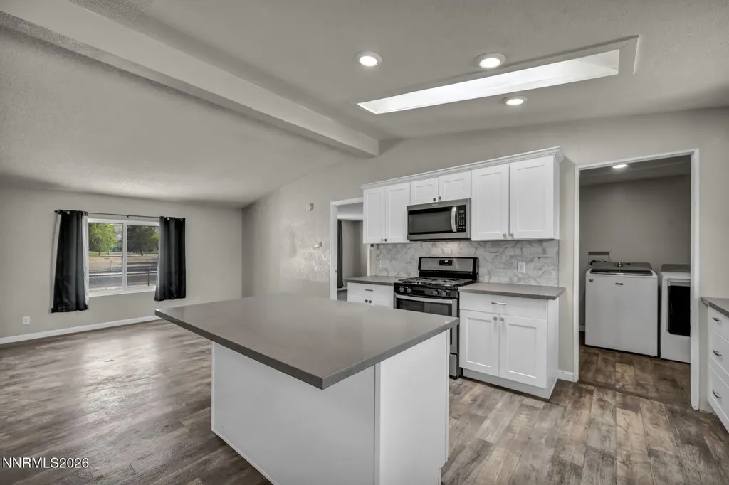 1090 Green Valley Fernley NV 89408