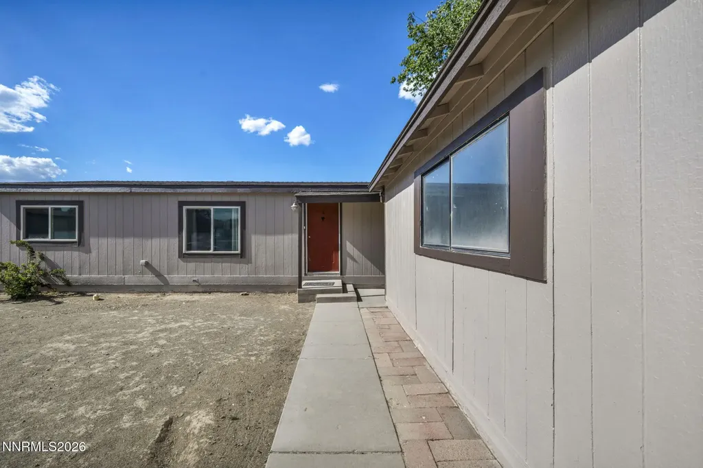1090 Green Valley Fernley NV 89408