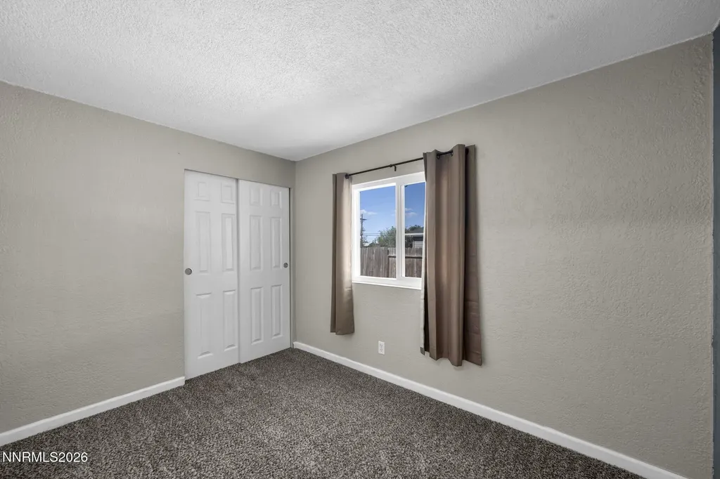 1090 Green Valley Fernley NV 89408
