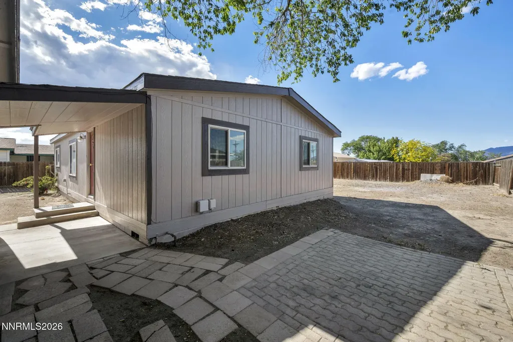 1090 Green Valley Fernley NV 89408