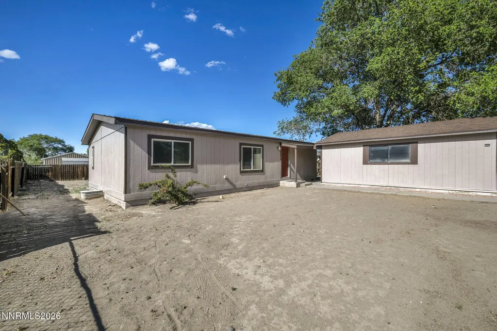1090 Green Valley Fernley NV 89408
