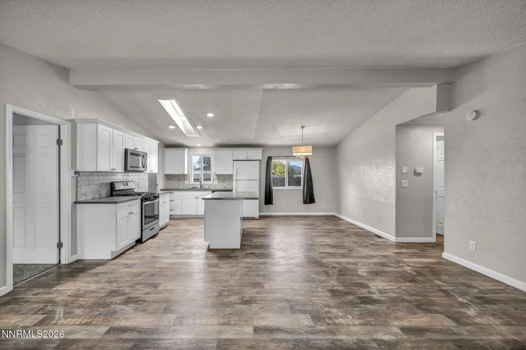 1090 Green Valley Fernley NV 89408