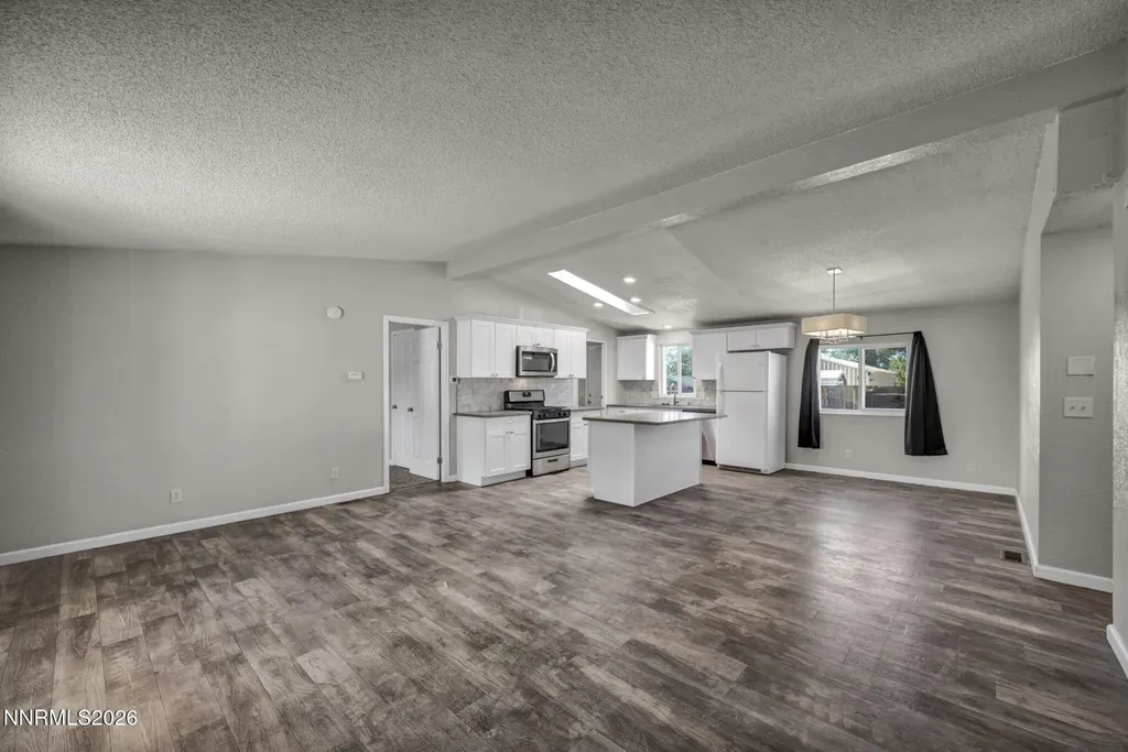 1090 Green Valley Fernley NV 89408