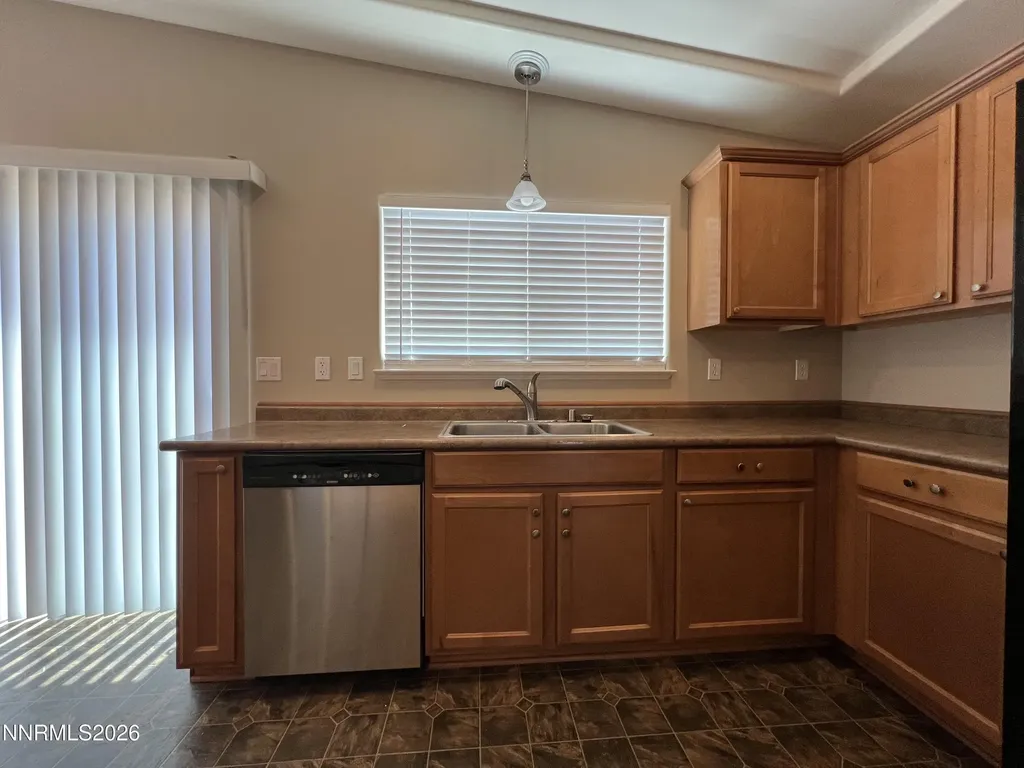 18406 Teddy Bear Reno NV 89508