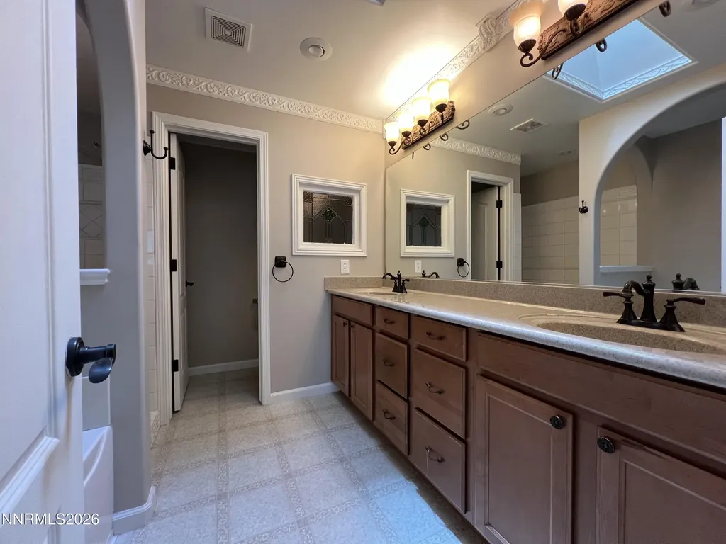18406 Teddy Bear Reno NV 89508