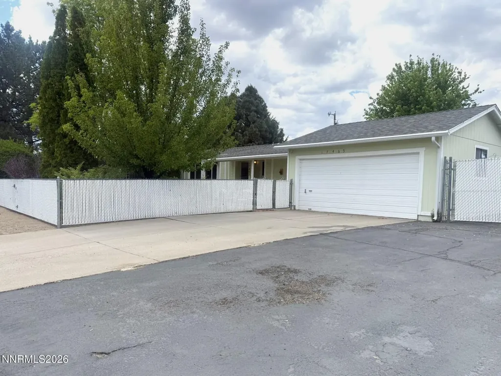 Reno NV, 17465 Fantail
