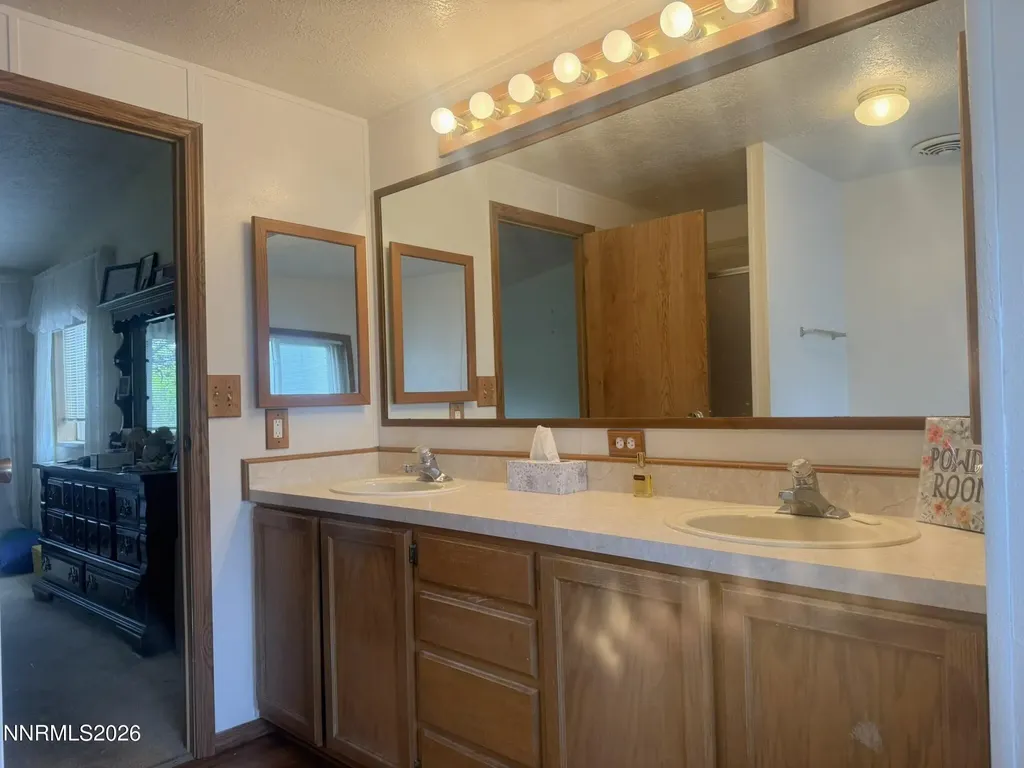 17465 Fantail Reno NV 89508