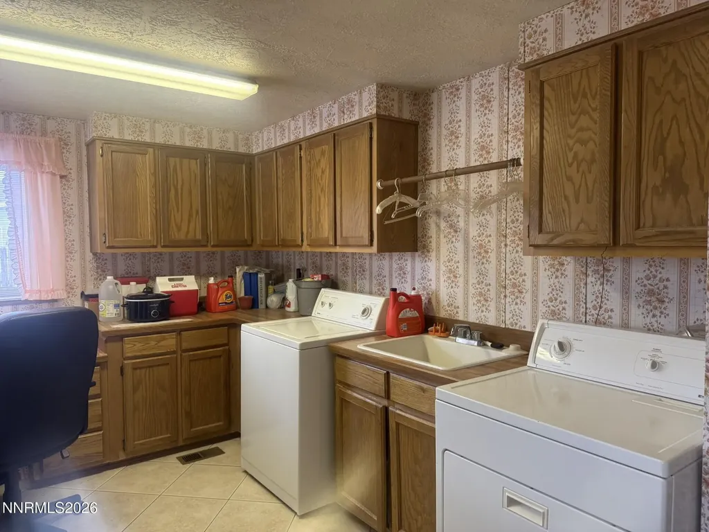 17465 Fantail Reno NV 89508