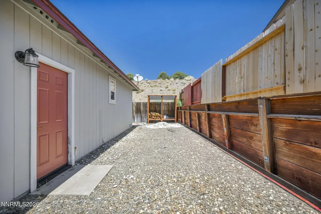 112 Walker Gardnerville NV 89410