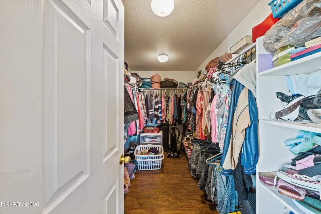 18235 Pin Oak Reno NV 89508