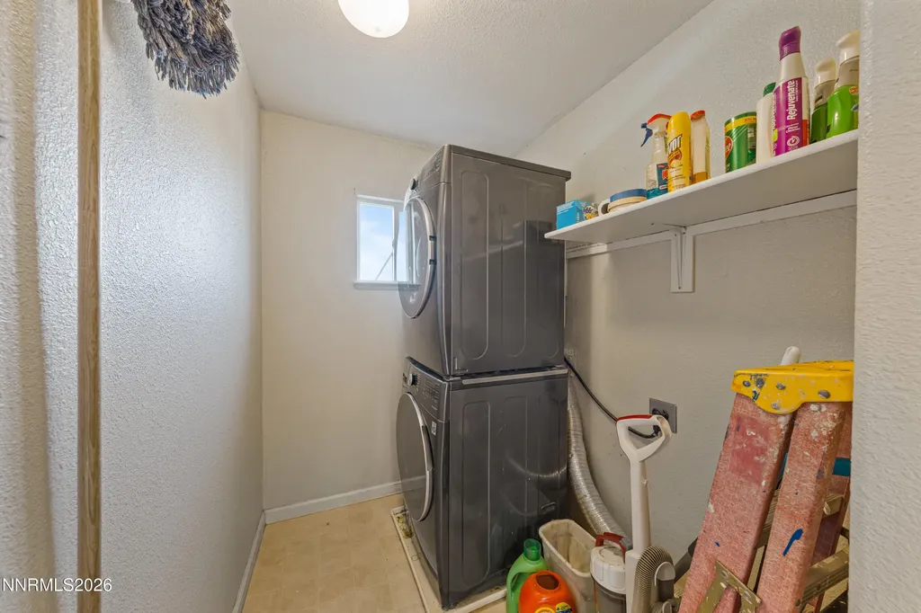 18235 Pin Oak Reno NV 89508