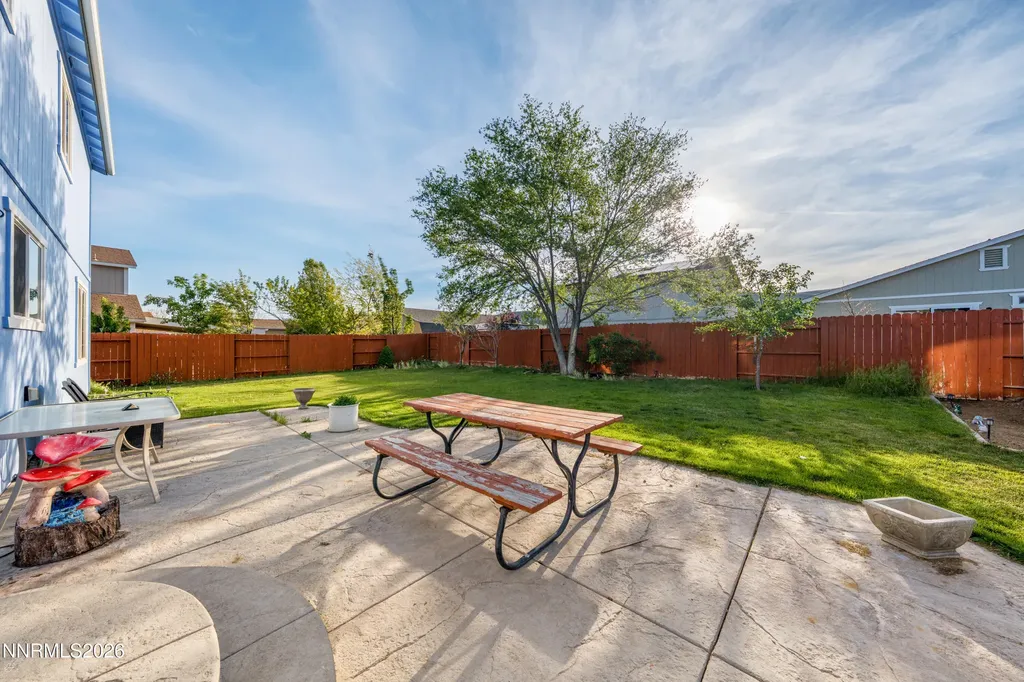 18235 Pin Oak Reno NV 89508