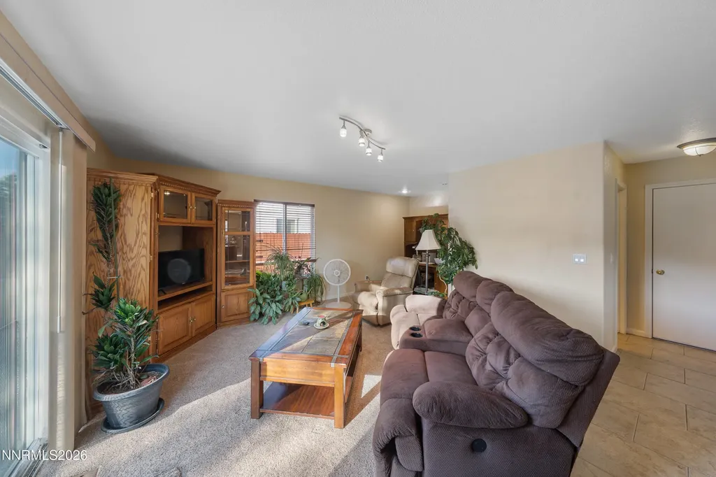 18235 Pin Oak Reno NV 89508