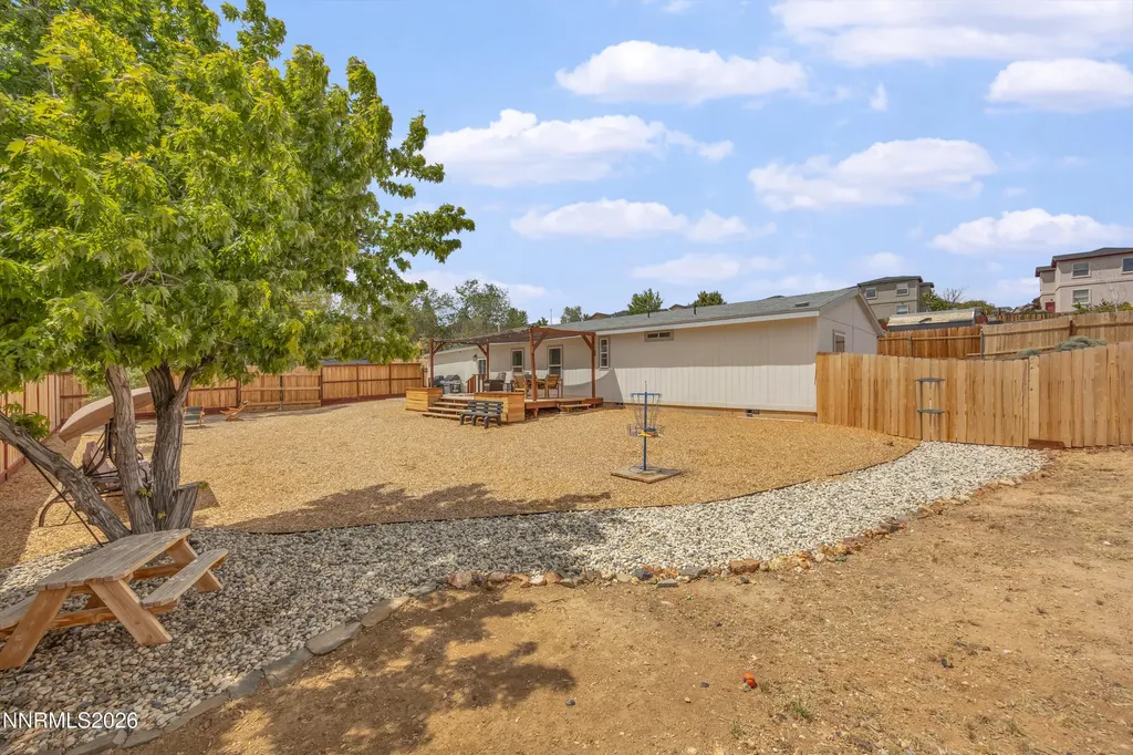 5084 Emery Reno NV 89506