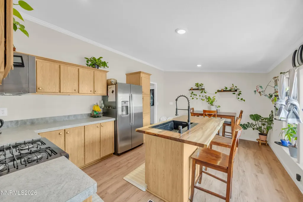5084 Emery Reno NV 89506