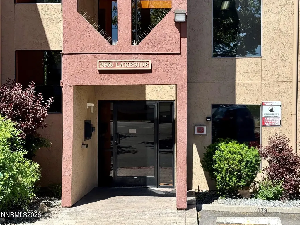 2955 Lakeside Reno NV 89509