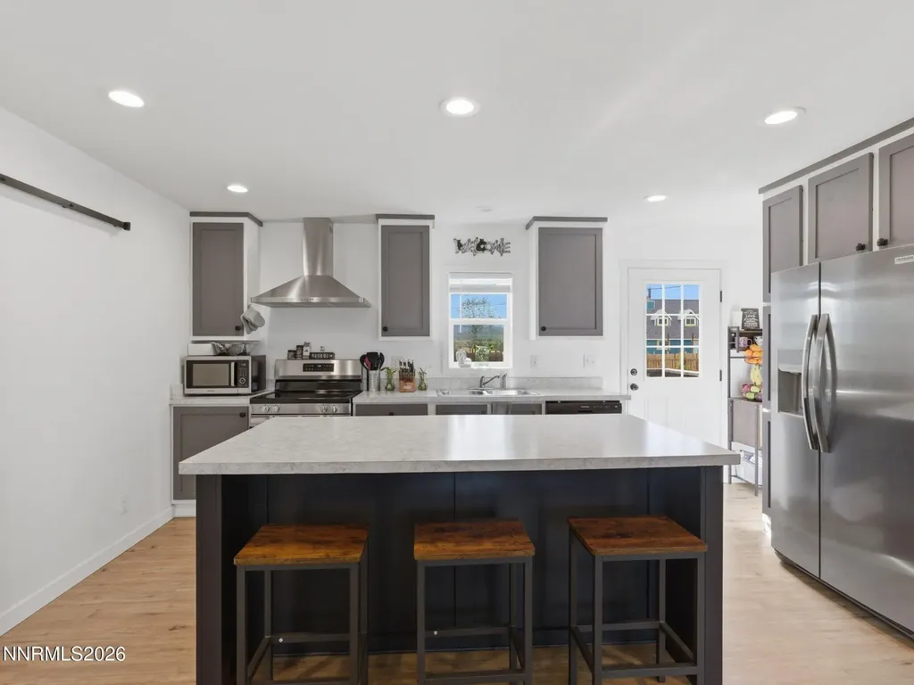 2815 Pueblo Silver Springs NV 89429