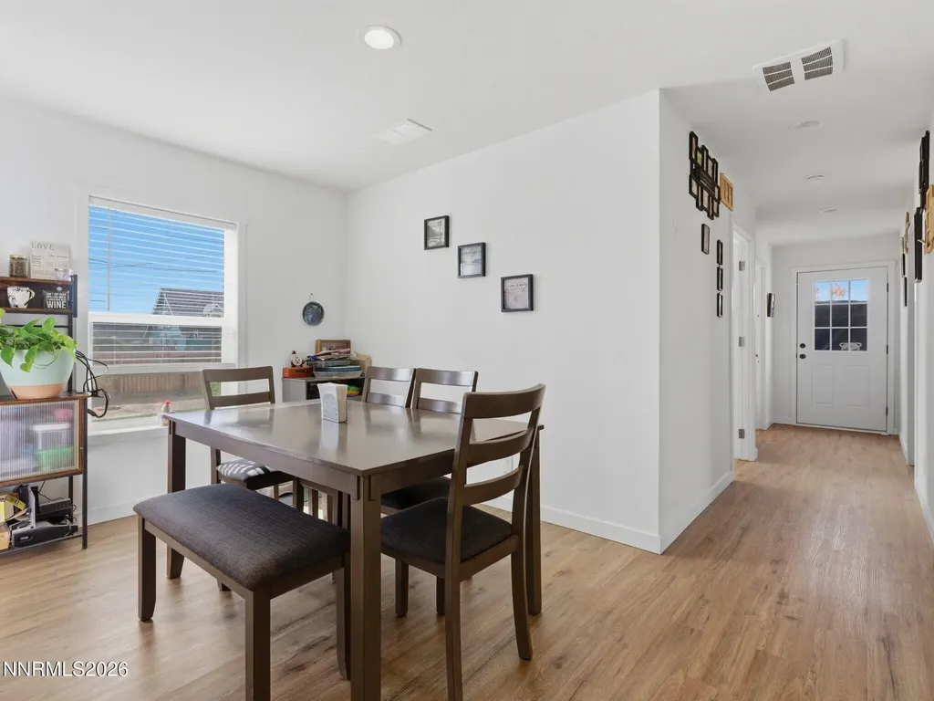 2815 Pueblo Silver Springs NV 89429