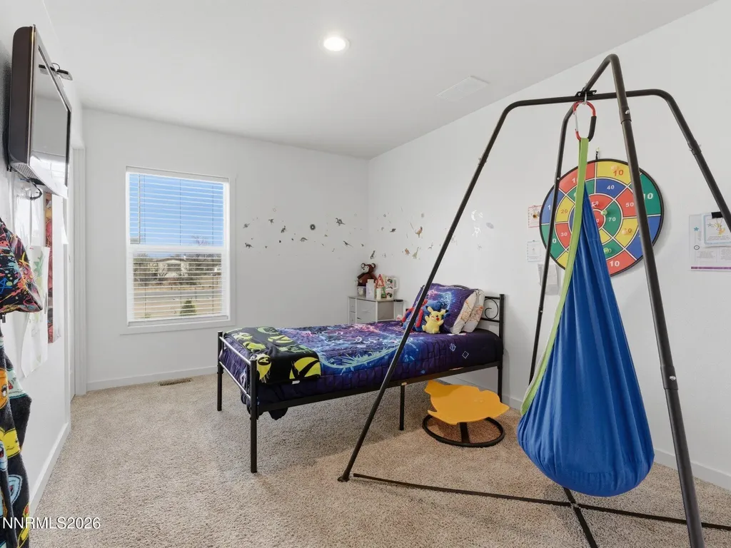 2815 Pueblo Silver Springs NV 89429