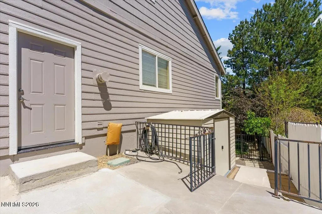 4591 Village Green Reno NV 89519