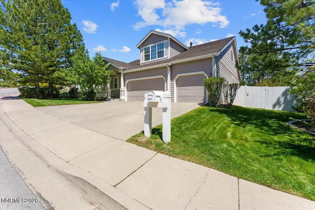 4591 Village Green Reno NV 89519