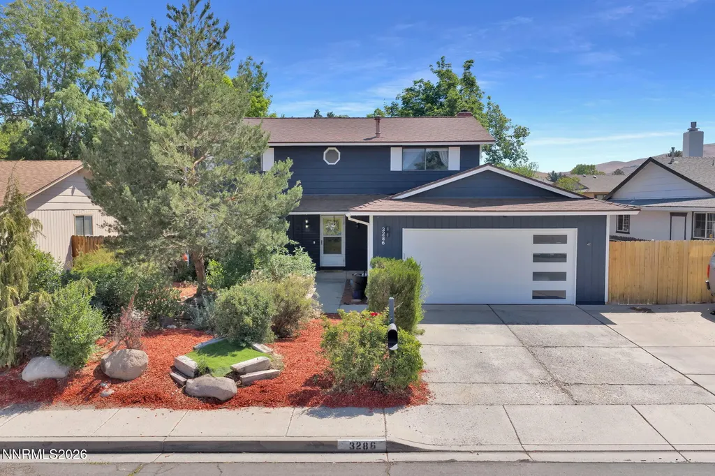 3286 Montezuma Sparks NV 89434