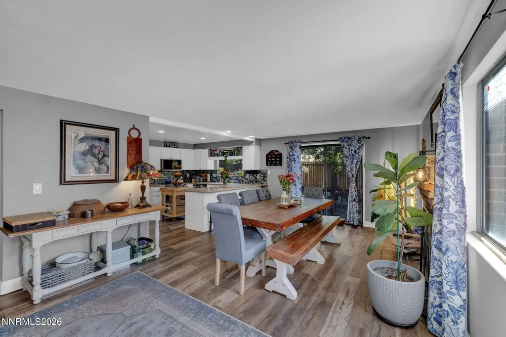 3286 Montezuma Sparks NV 89434