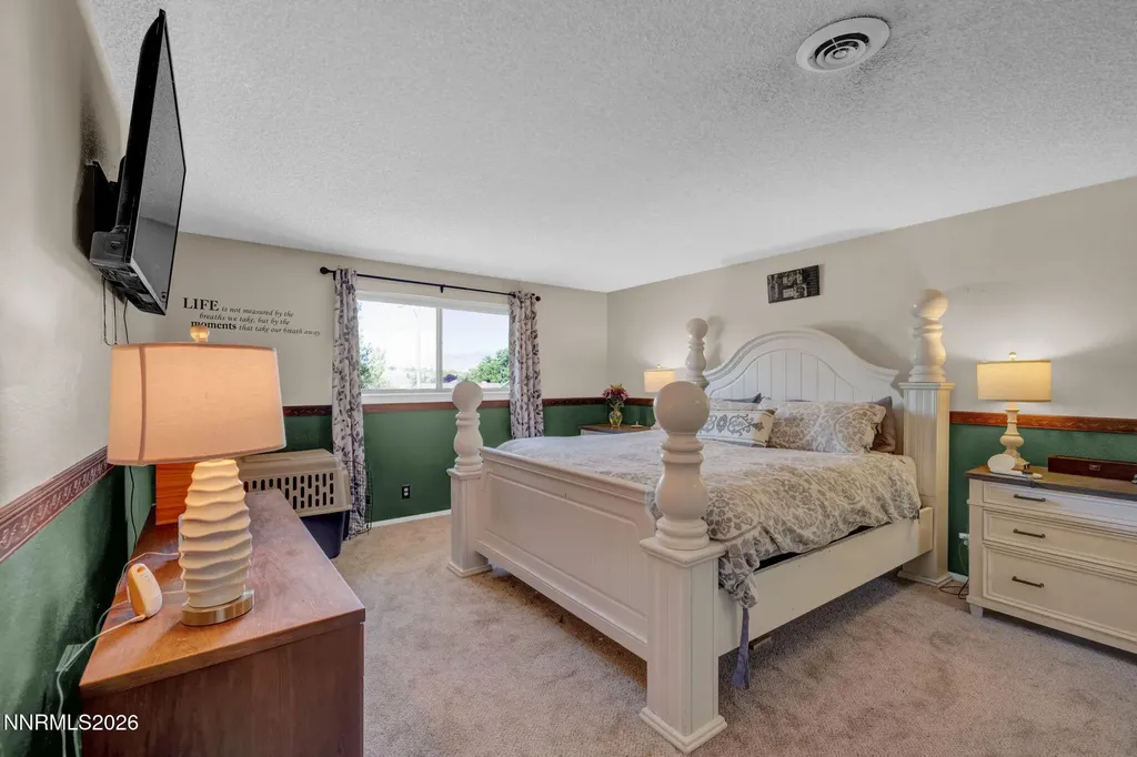 3286 Montezuma Sparks NV 89434