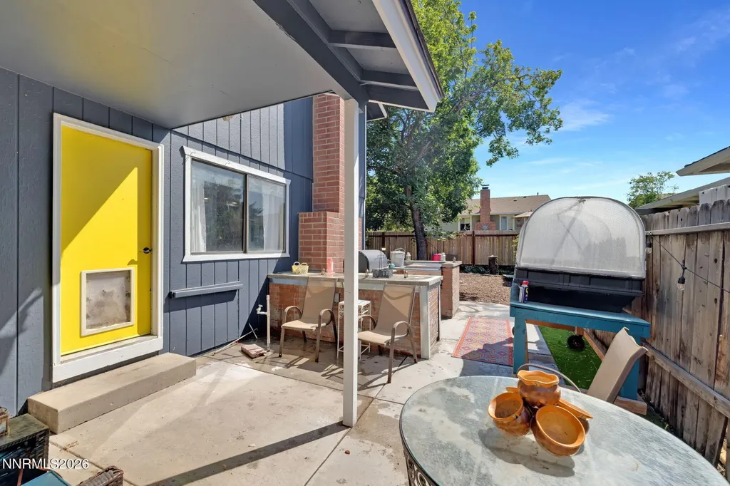 3286 Montezuma Sparks NV 89434