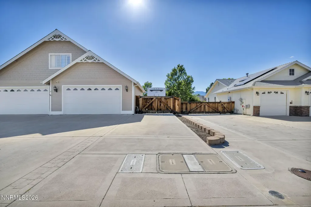 2862 Sierra Mesa Minden NV 89423