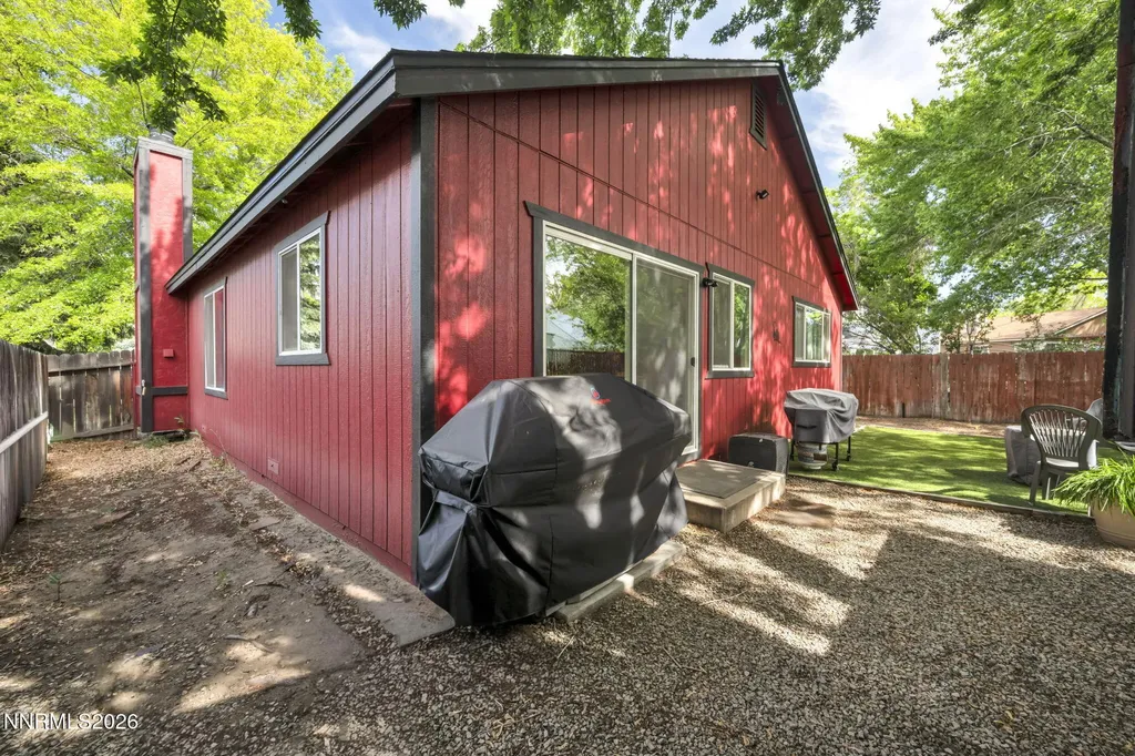 2434 Fieldcrest Carson City NV 89701