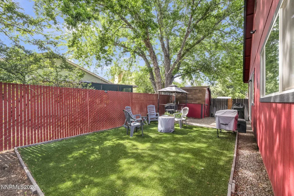 2434 Fieldcrest Carson City NV 89701