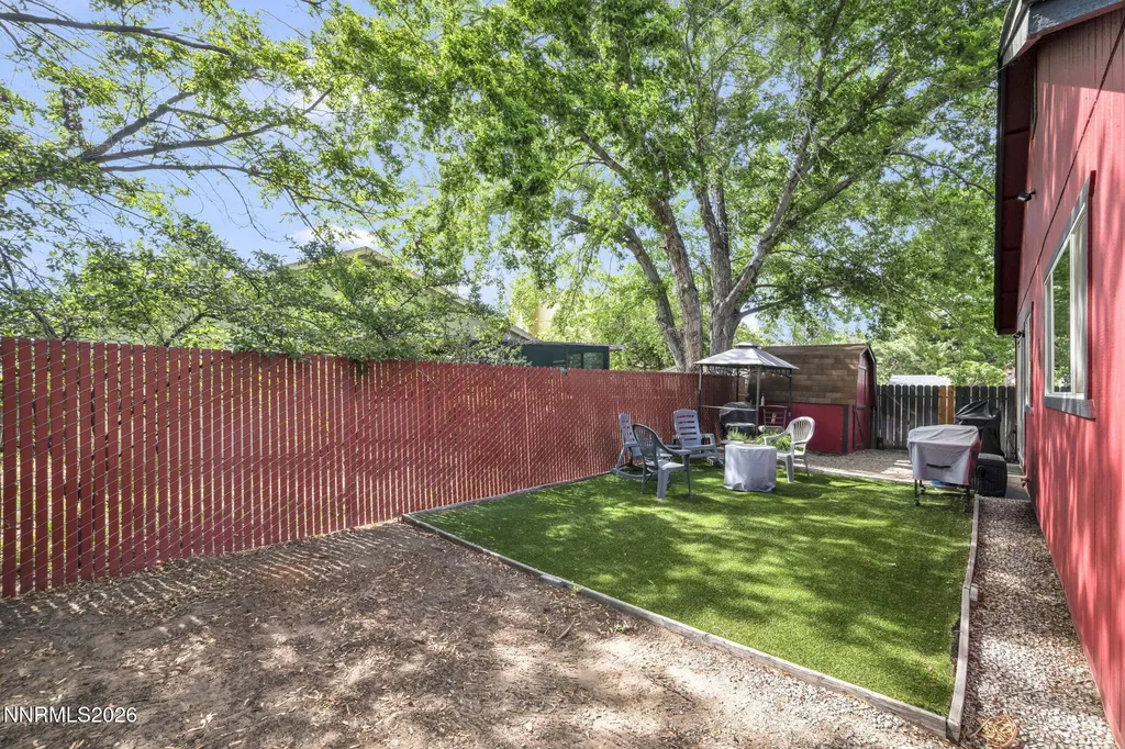 2434 Fieldcrest Carson City NV 89701