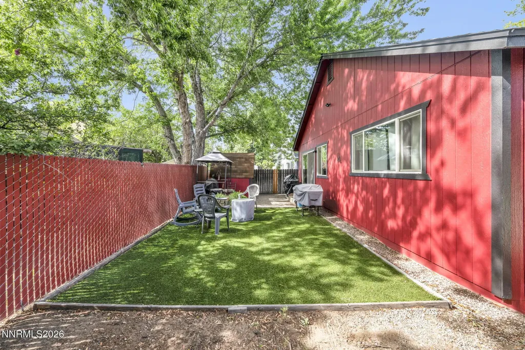 2434 Fieldcrest Carson City NV 89701