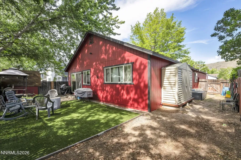 2434 Fieldcrest Carson City NV 89701