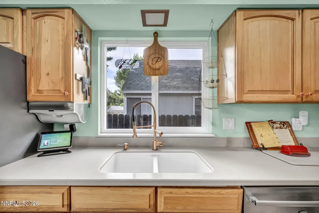 2434 Fieldcrest Carson City NV 89701