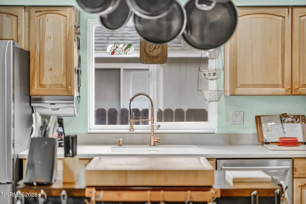 2434 Fieldcrest Carson City NV 89701
