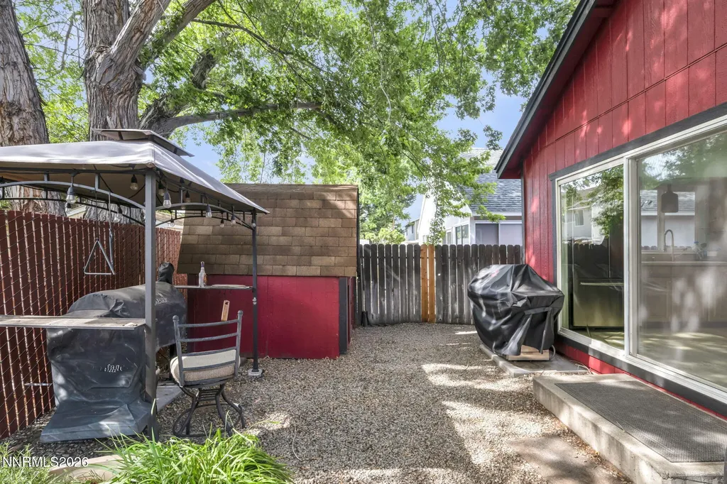 2434 Fieldcrest Carson City NV 89701