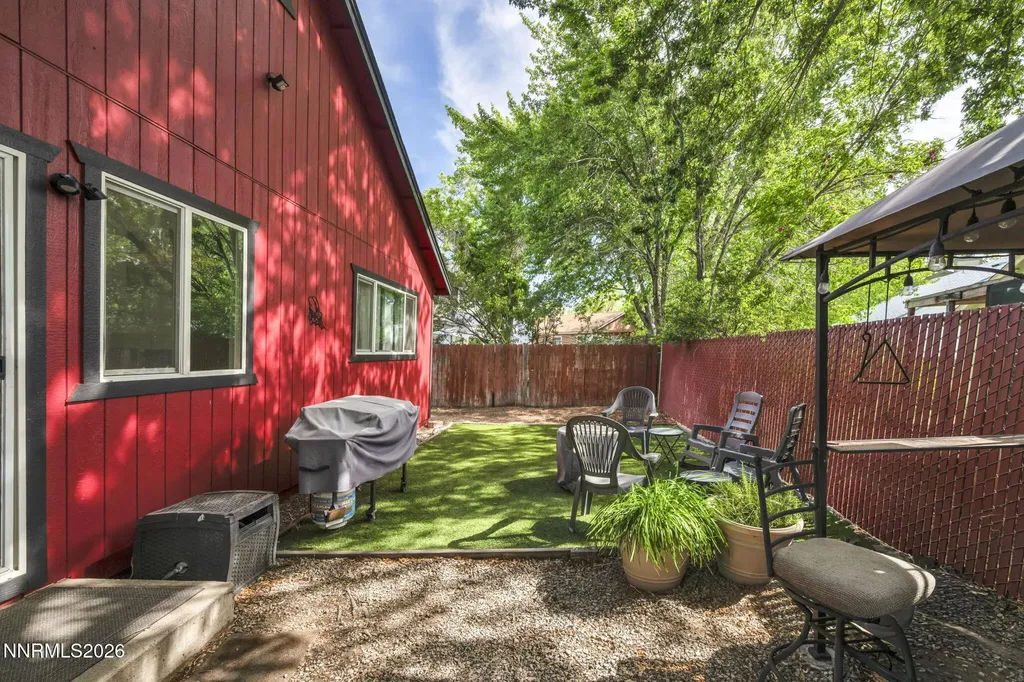 2434 Fieldcrest Carson City NV 89701
