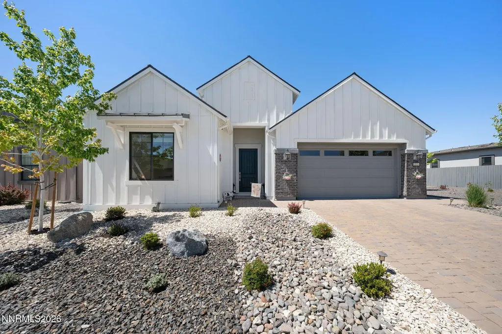 2233 Paint Horse Reno NV 89521