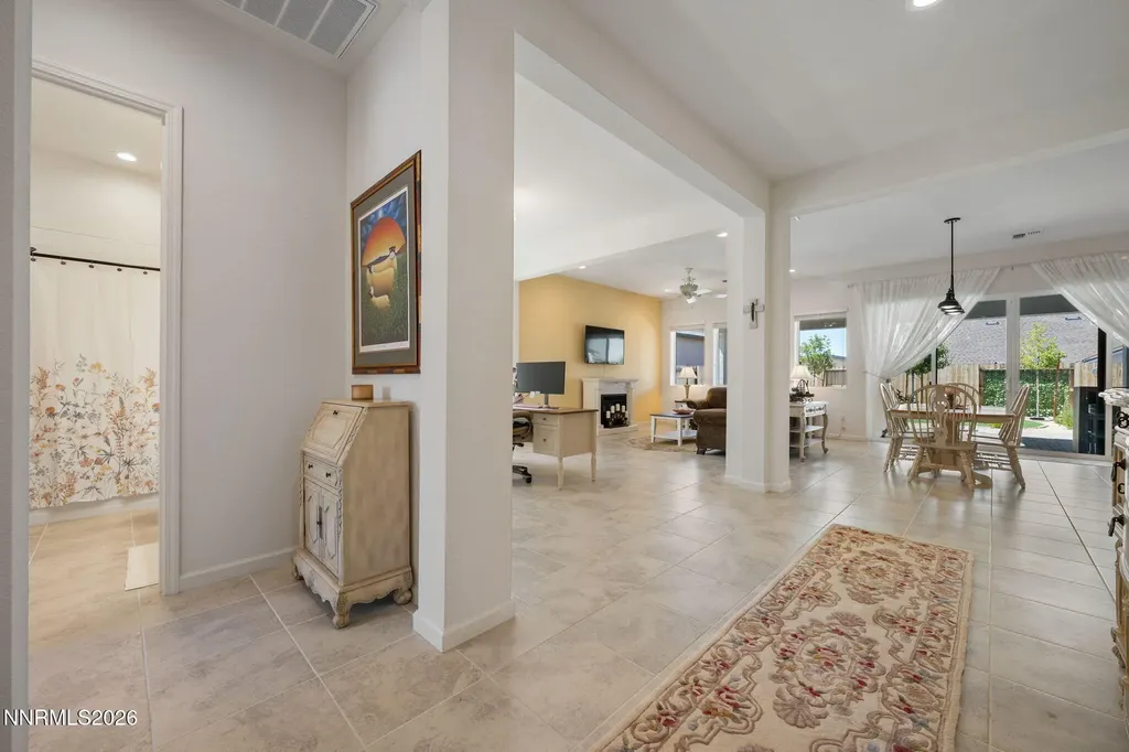 2233 Paint Horse Reno NV 89521