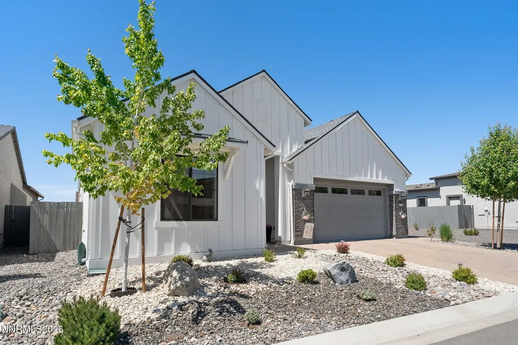 2233 Paint Horse Reno NV 89521