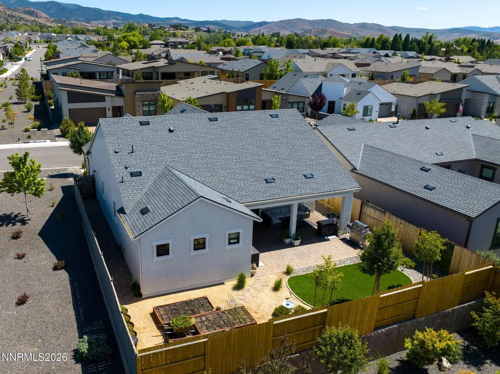 2233 Paint Horse Reno NV 89521