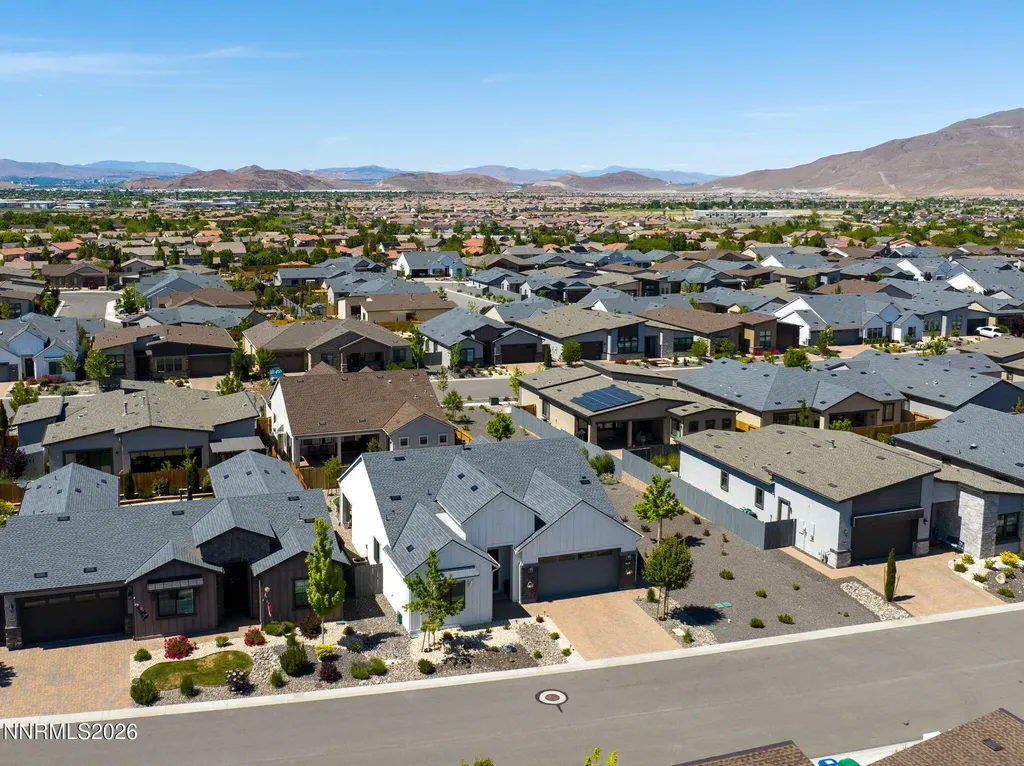 2233 Paint Horse Reno NV 89521