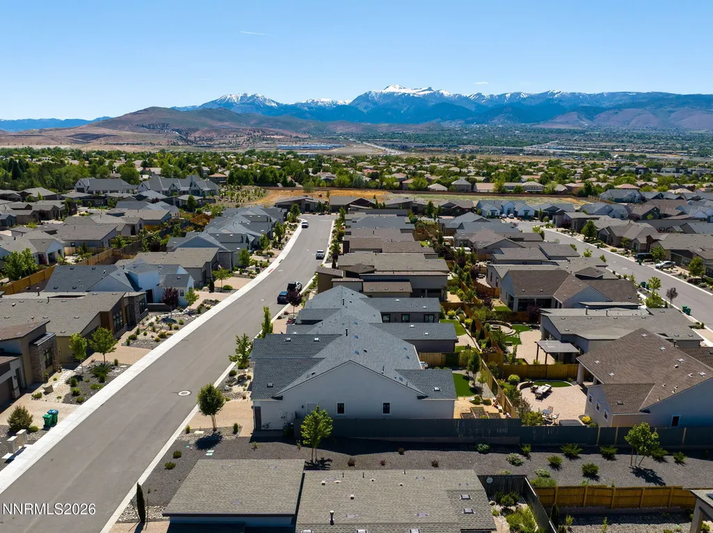 2233 Paint Horse Reno NV 89521