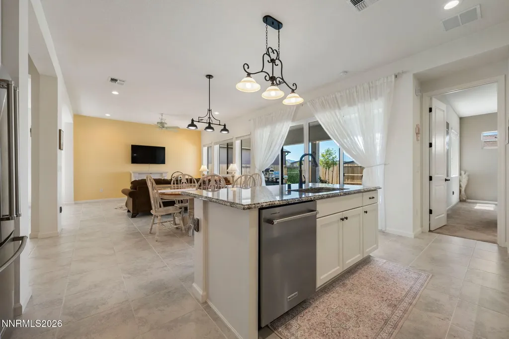2233 Paint Horse Reno NV 89521