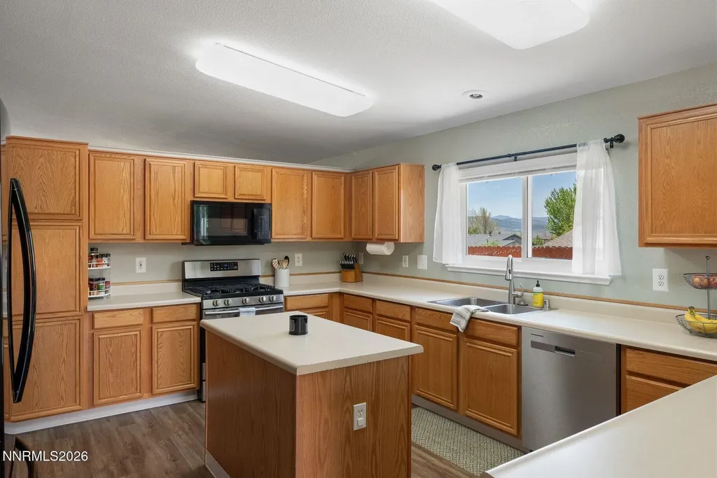 17235 Aquamarine Reno NV 89508